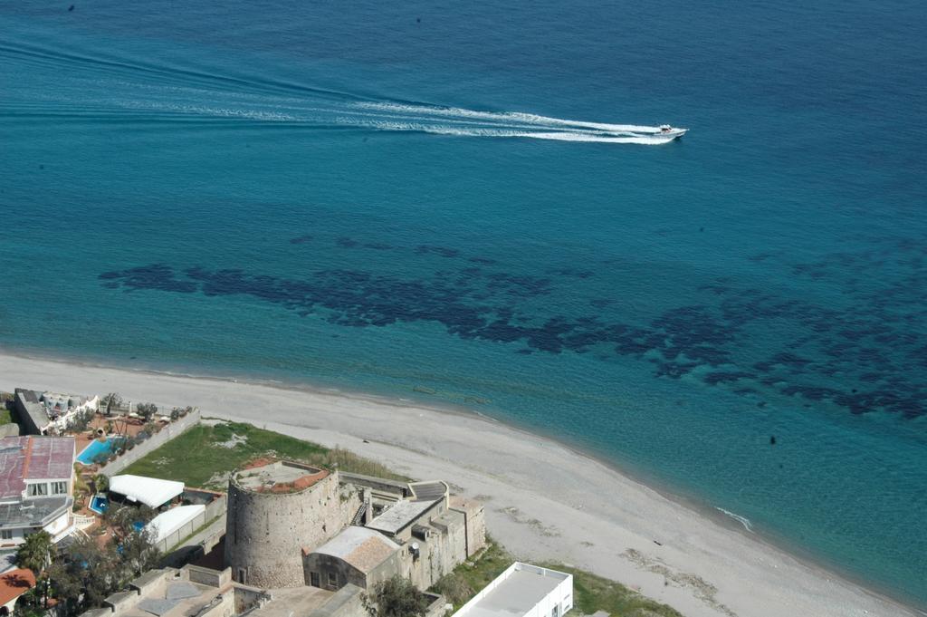 Villa Morgana Resort And Spa Torre Faro Exterior photo